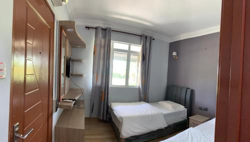 Papar Hotel | Single Room 2 Bed