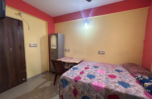 Vyalikaval HBCS Layout Bed & Breakfast | SIRI Krishna Gents PG Nagavara