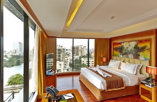 Gulshan Hotel | Six Seasons Hotel