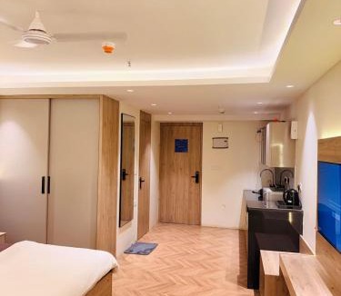 Jaypee Greens Apartment | Sixtyone stays -Premium Stays