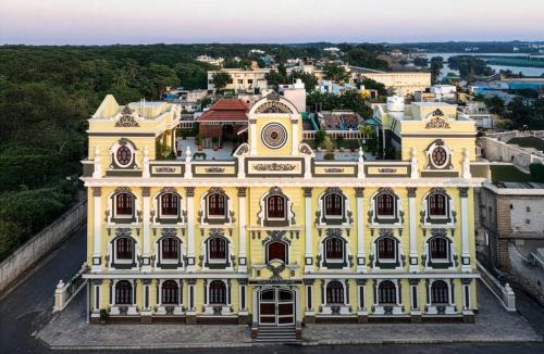 Kalapettai Hotel | SK Grand Palace