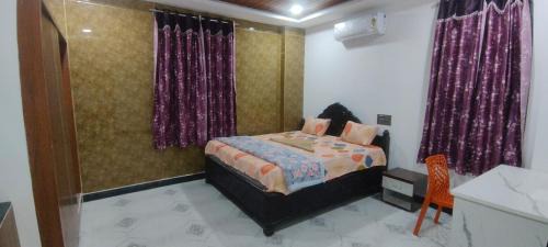 Gachibowli Hotel | sk stays 369