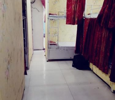 Andheri Hostel | Sky Dormitory Andheri Near Railway Station