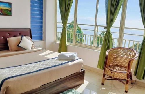 Devikolam House | Sky Elanza with Swimming Pool
