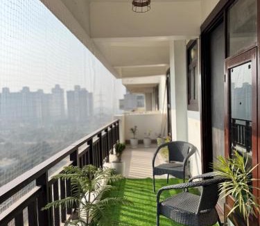 IMT Manesar Apartment | Sky High Aravalli Oasis 3BR Luxe In Gurugram