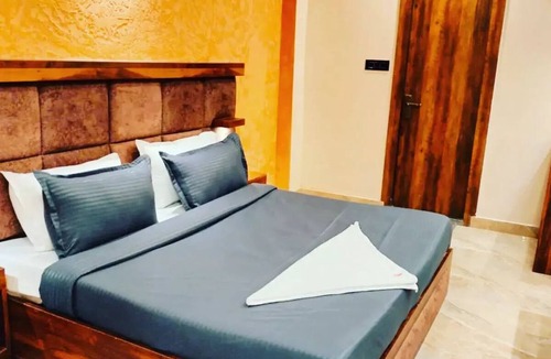 Jwalapur Hotel | Sky High By T&M Hotels