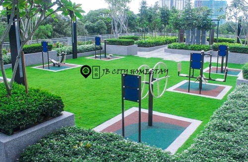 Bukit Indah Apartment | Sky Loft 6pax (WIFI) 13 @ JB City Homestay