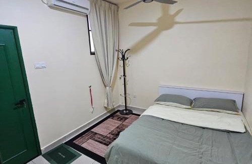 Bandar Penawar House | Skybird Homestay Desaru - Gated Guarded Community