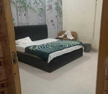 Barnala Hotel | Skyline hotel