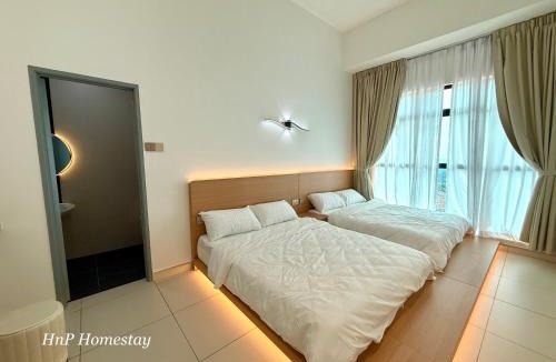 Bukit Indah Apartment | SkyLoft Pent House Soundproof KTV Room 5BR 5BTH 20Pax