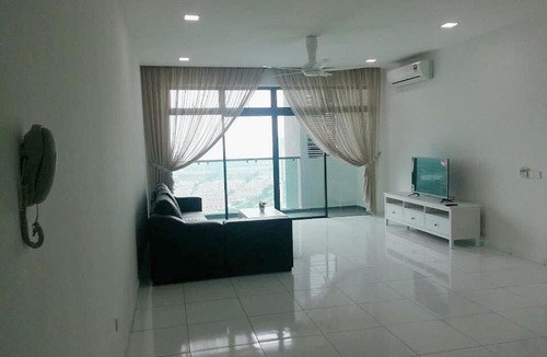 Bukit Indah Apartment | Skyloft Premium Suite