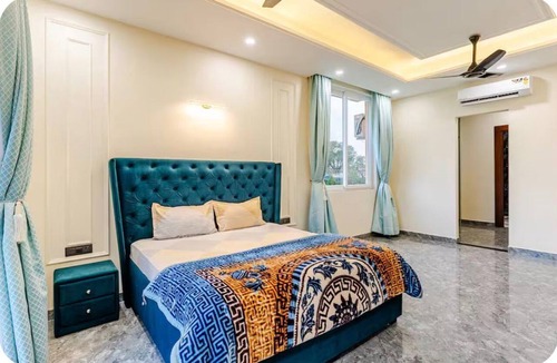 Faridabad Hotel | Skynest Farm Stay