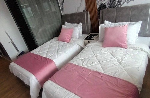 Brickfields Apartment | SkyPool Suite @ KL Sentral - Suite A
