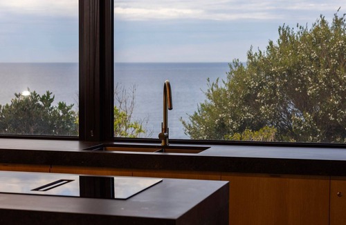 Kiama Heights House | SkyTerrace - Brand New Seaside Retreat with Breathtaking Views!