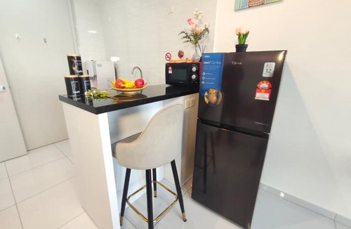 Bukit Indah Apartment | Skytrees Cozy 2Pax Studio W Balcony Aeon BI By STAY