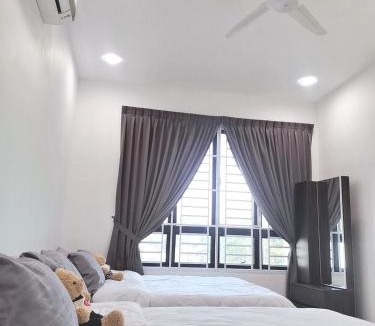Bukit Indah Apartment | SkyView