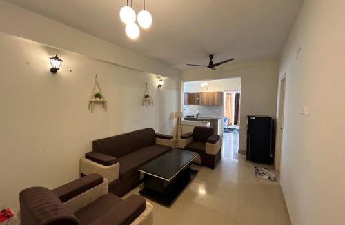 Karnal Apartment | Skyview Suites - 14th Floor Luxury, Self check-in