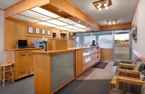 Swift Current Hotel | SkyView Swift Current