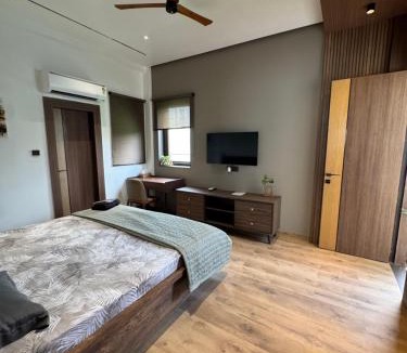 Gomti Nagar House | Skywood Villa Rooms