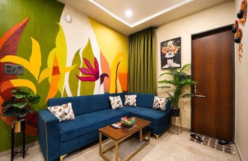 Indore Bed & Breakfast | Sleepo Stay