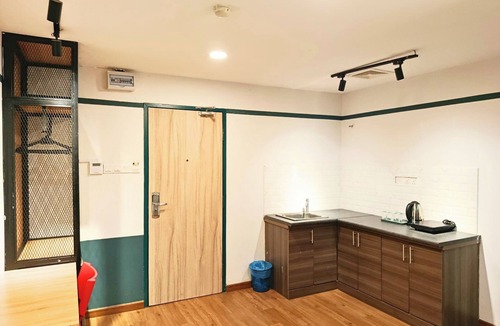 Kampung Bukit Dukong Hotel | Smile Hotel C180 Cheras Selatan