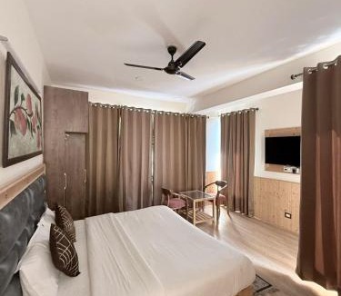 Palchan Hotel | Solang Valley View by Signature Stays