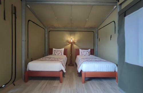 Tanjung Pelandok Hotel | Solesor Kampong Beach Resort