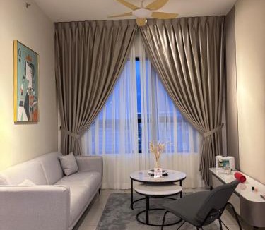 Subang Jaya Apartment | Southplace Subang with Lake Park View