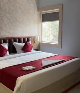 Jagatsinghpur Hotel | Sova Premium