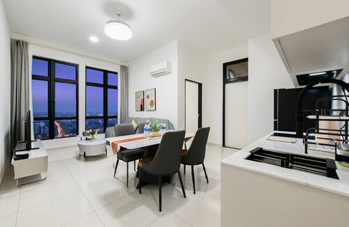 Taman Century Apartment | Space Residency by A-Walk 100m to KSL