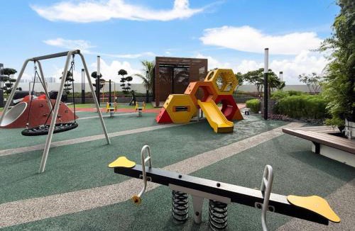 Taman Century Apartment | Space Residency Chic Designer Suite byHS