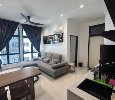 Taman Century Apartment | Space residency Mickey Mouse Near KSL
