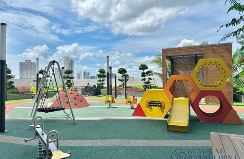Taman Century Apartment | Space Residency Near KSL Mall JB by Stayrene