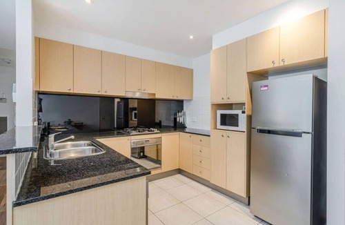 Turner Apartment | Spacious 2 Brm City-side