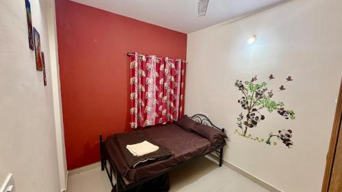 Agara Apartment | Spacious 2BHK near Wipro Kodathi, Family and Couple friendly