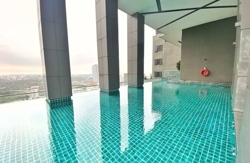 Bandar Sunway Condo | Spacious 4bedroom condo fit 12pax in Bandar Sunway PJ, gathering+free parking