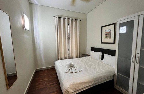 Bandar Baru Bangi House | Spacious 6BR Family Home Near Shops and Wi-Fi