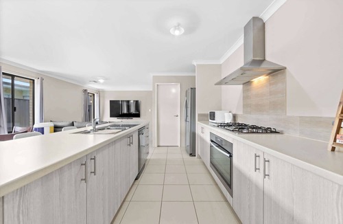 Dawesville House | Spacious Beach House – Family Friendly