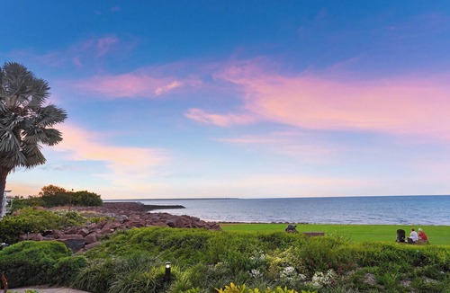 Cullen Bay Apartment | Spacious Beachside Retreat, Plunge Pool + Patio