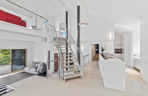 Speers Point House | Spacious Executive Home with Lake Views