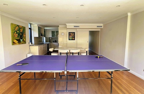 Bronte House | Spacious Luxury 4 Bedrooms Bronte Home 150m to Beach + Ocean Views+Internal Lift