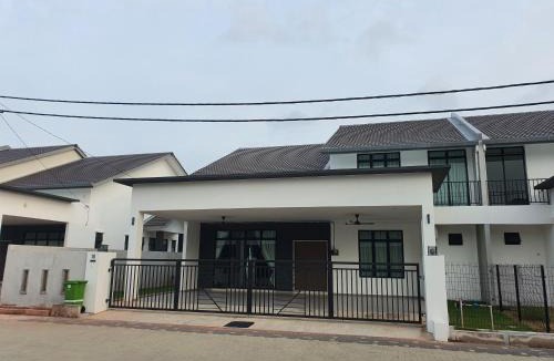 Kuantan House | Spacious Majestic Homestay