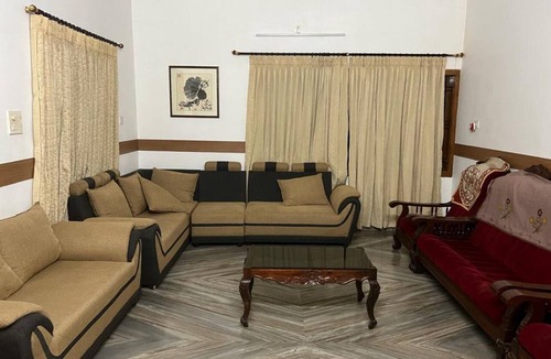 Irinjalakuda House | Spacious Modern Luxury Home