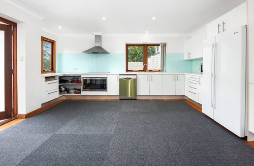 East Killara House | Spacious & Sunny House, Fantastic Bush Views, quiet and central location