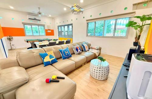 Klebang Besar House | SpaciousEntertainmentHouseMuslimFriendly18Pax