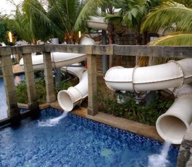 Kuantan House | Splashpool Studio Swiss Garden Resort Residences