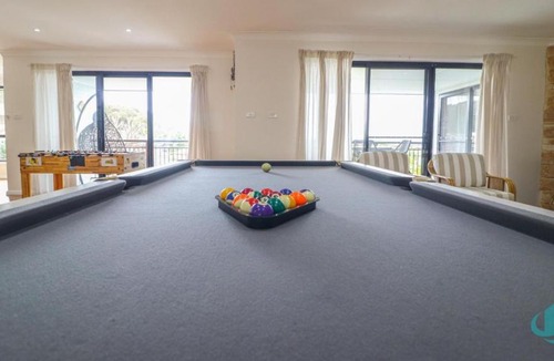 Caves Beach House | Splendour Hideaway - Table games and oasis pool