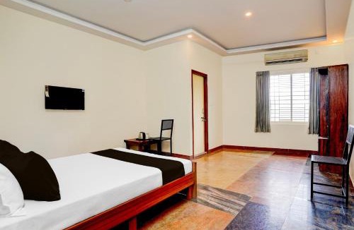 Anekal Hotel | SPOT ON Sj Comforts Boarding And Lodging