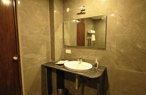 Tuni Hotel | Spree One Resort And Convention Annavaram