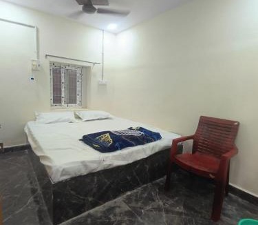 Mantralayam Hotel | Sri Hanuma Residency